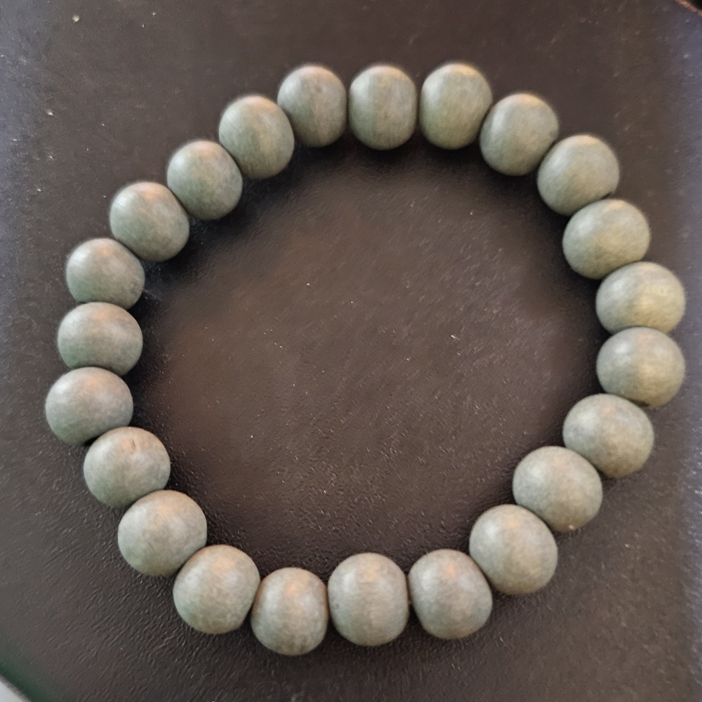 Stylish Wooded Beaded Bracelet